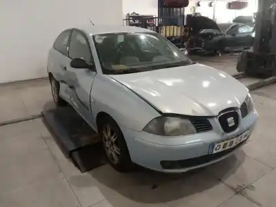 Vehículo de desguace SEAT IBIZA (6L1)  del año 2004 con motor AMF