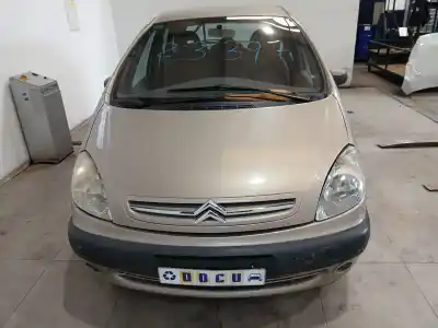 Veicolo di demolizione CITROEN XSARA PICASSO (N68) 2.0 HDI dell'anno 2003 alimentato RHY (DW10TD)