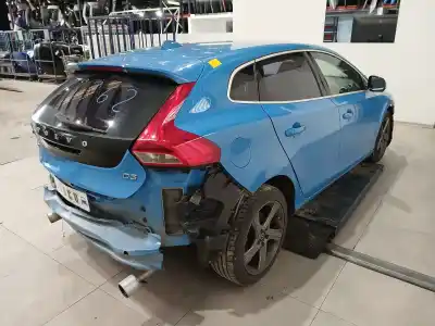 Veículo de Sucata volvo v40 fastback (525) d3 do ano 2015 alimentado d5204t6