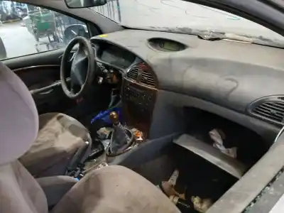 Véhicule à la ferraille citroen c5 i (dc_) 1.8 16v (dc6fzb, dc6fze) de l'année 2001 alimenté 6fz (ew7j4)