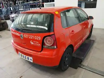 Veículo de Sucata volkswagen polo iv sedán (9a4, 9a2, 9n2, 9a6) 1.4 do ano 2005 alimentado bky