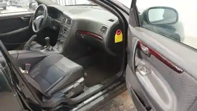 Veículo de Sucata volvo s60 i (384) 2.4 do ano 2002 alimentado b5244s