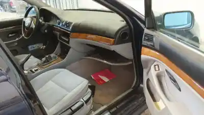 Scrapping Vehicle bmw 5 (e39) 520 d of the year 2001 powered 204d1