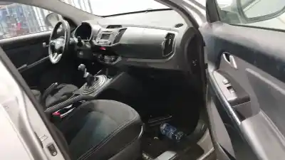 Veículo de Sucata kia sportage iii (sl) 2.0 crdi awd do ano 2010 alimentado d4ha