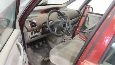 Veicolo di demolizione CITROEN XSARA PICASSO (N68) 2.0 HDI dell'anno 2004 alimentato RHY