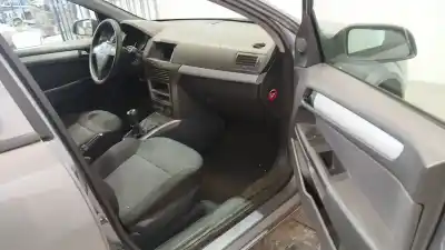 Veículo de Sucata opel astra h (a04) 1.7 cdti (l48) do ano 2004 alimentado z17dth