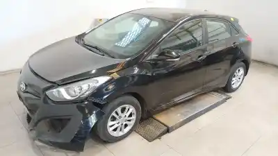 Veicolo di demolizione hyundai i30 (gd) 1.4 crdi dell'anno 2014 alimentato d4fc