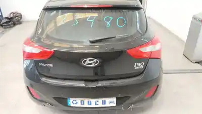 Veicolo di demolizione hyundai i30 (gd) 1.4 crdi dell'anno 2014 alimentato d4fc