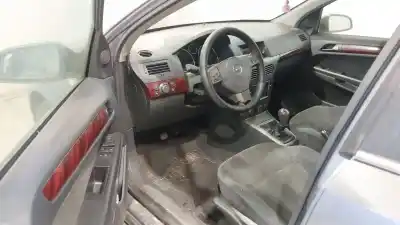 Veículo de Sucata OPEL ASTRA H (A04) 1.7 CDTI (L48) do ano 2004 alimentado Z17DTH