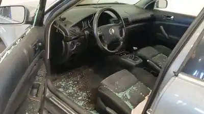 Sloopvoertuig VW PASSAT B5.5 (3B3)  van het jaar 2002 aangedreven AVF