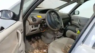 Veicolo di demolizione CITROEN XSARA PICASSO (N68)  dell'anno 2003 alimentato RHY (DW10TD)