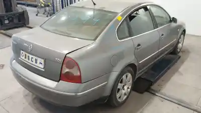 Veículo de Sucata volkswagen passat b5.5 (3b3) 1.9 tdi do ano 2002 alimentado avf