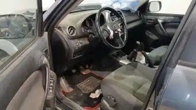 Hurda Aracı TOYOTA RAV 4 II (_A2_)  Yılın 2001 güçlü 1CDFTV
