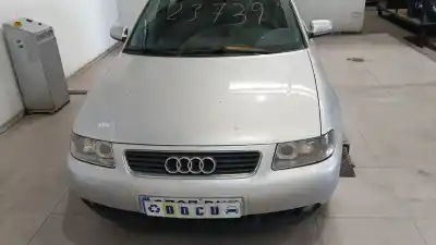 Veículo de Sucata audi a3 (8l1) 1.6 do ano 2001 alimentado avu