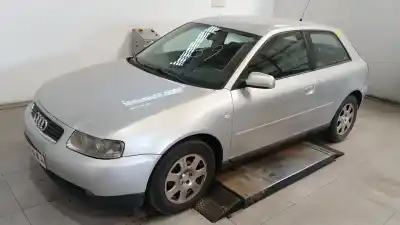 Veículo de Sucata audi a3 (8l1) 1.6 do ano 2001 alimentado avu
