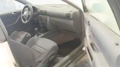 Здавання транспортного засобу audi a3 (8l1) 1.8 року 1997 потужний agn