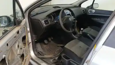 Vehículo de desguace PEUGEOT 307 (3A/C)  del año 2005 con motor 9HY