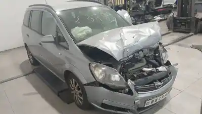 Veículo de Sucata opel zafira / zafira family b (a05) 1.9 cdti (m75) do ano 2006 alimentado z19dth