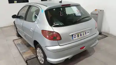 Scrapping Vehicle peugeot 206 fastback (2a/c) 1.4 hdi eco 70 of the year 2004 powered 8hz
