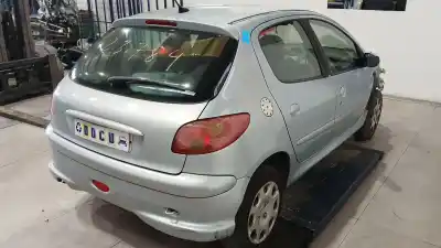 Scrapping Vehicle peugeot 206 fastback (2a/c) 1.4 hdi eco 70 of the year 2004 powered 8hz