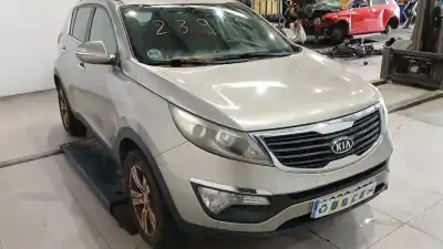 Veicolo di demolizione kia sportage iii (sl) 1.7 crdi dell'anno 2010 alimentato d4fd