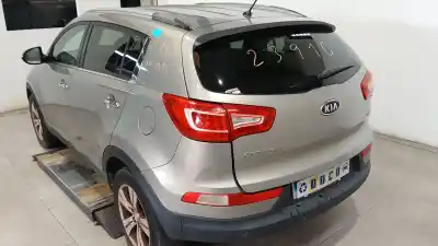 Veicolo di demolizione kia sportage iii (sl) 1.7 crdi dell'anno 2010 alimentato d4fd