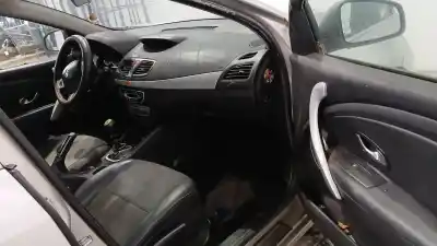 Scrapping Vehicle renault fluence (l3_) 1.5 dci (l30d, l30l, l306, l33f, l33l, l33m, l33v, l33w) of the year 2011 powered k9k836