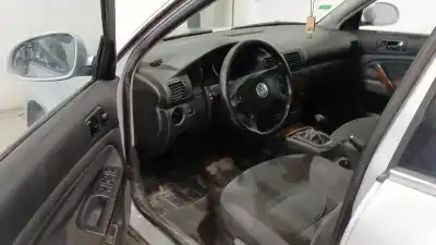 Scrapping Vehicle VOLKSWAGEN PASSAT B5.5 (3B3)  of the year 2004 powered AVF