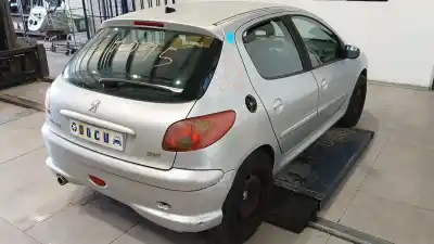 Sloopvoertuig peugeot 206 fastback (2a/c) 1.4 i van het jaar 2007 aangedreven kfw