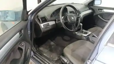 Verschrottungsfahrzeug BMW 3 (E46)  des Jahres 2002 angetrieben 226S1