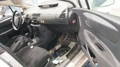 Verschrottungsfahrzeug citroen c4 i (lc_) 1.6 hdi des jahres 2006 angetrieben 9hy