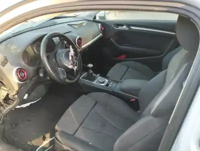 Здавання транспортного засобу audi a3 (8v) ambiente року 2012 потужний crbc
