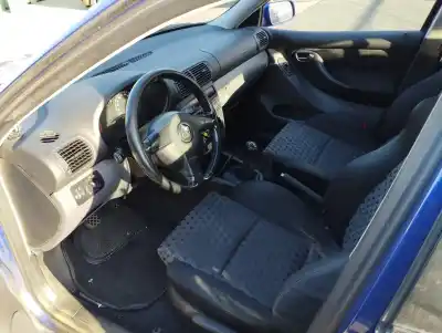 Здавання транспортного засобу seat leon (1m1) signo року 2000 потужний asv