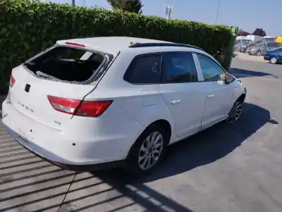 Здавання транспортного засобу seat leon st (5f8) style року 2016 потужний crld