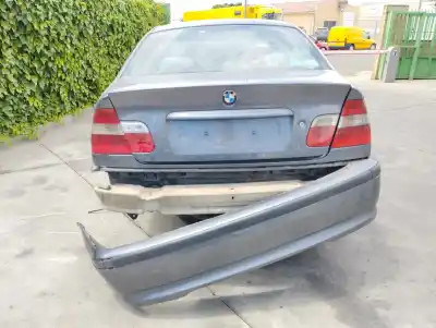Sloopvoertuig bmw serie 3 berlina (e46) 320d van het jaar 2002 aangedreven 204d4