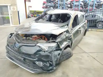 Veicolo di demolizione TOYOTA RAV 4 Advance Hybrid dell'anno 2018 alimentato 2ARFXE