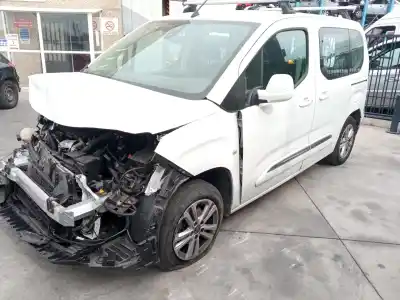 Здавання транспортного засобу toyota                                             proace verso                                                                                                                                                                                                                                               l2 family                                                                                                                                                                                                                                                  року 2017 потужний yh01