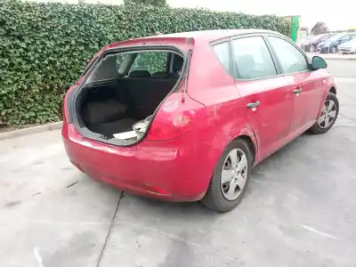 Veicolo di demolizione kia pro cee´d (ed) 1.6 crdi 90 dell'anno 2007 alimentato d4fbl