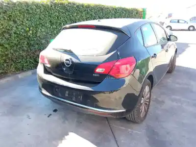 Veículo de Sucata opel astra j (p10) 1.7 cdti (68) do ano 2013 alimentado a17dtc