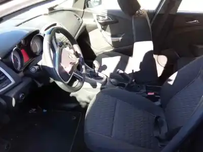 Veículo de Sucata opel astra j (p10) 1.7 cdti (68) do ano 2013 alimentado a17dtc