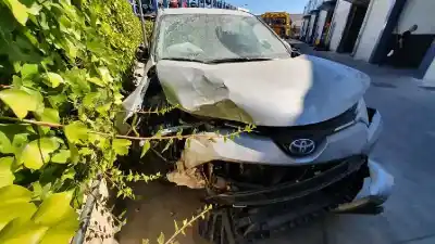Veículo de Sucata toyota rav 4 advance hybrid do ano 2015 alimentado 2arfxe