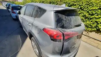 Veículo de Sucata toyota rav 4 advance hybrid do ano 2015 alimentado 2arfxe