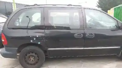 Veículo de Sucata chrysler voyager (gs) 2.5 td do ano 2000 alimentado 425clirsx