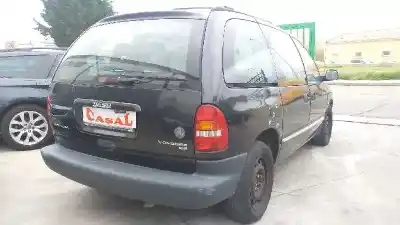Veículo de Sucata chrysler voyager (gs) 2.5 td do ano 2000 alimentado 425clirsx