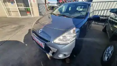 Sloopvoertuig RENAULT                                            CLIO III                                                                                                                                                                                                                                                   Expression                                                                                                                                                                                                                                                 van het jaar 2010 aangedreven D4F784