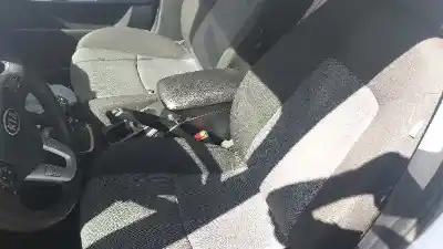 Veículo de Sucata kia cee´d drive do ano 0 alimentado d4fb