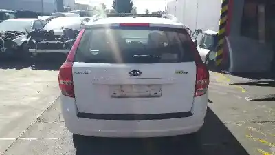 Veículo de Sucata kia cee´d drive do ano 0 alimentado d4fb
