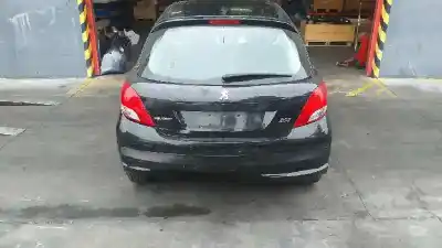 Sloopvoertuig peugeot 207 confort van het jaar 2010 aangedreven kf01