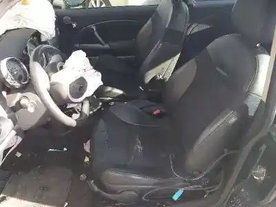 Здавання транспортного засобу mini mini (r50,r53) cooper року 2005 потужний w10b16a