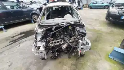 Sloopvoertuig peugeot 207 confort van het jaar 2006 aangedreven 9h02